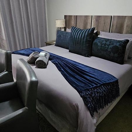 Blue Sparrow Guest House Middelburg  Dış mekan fotoğraf